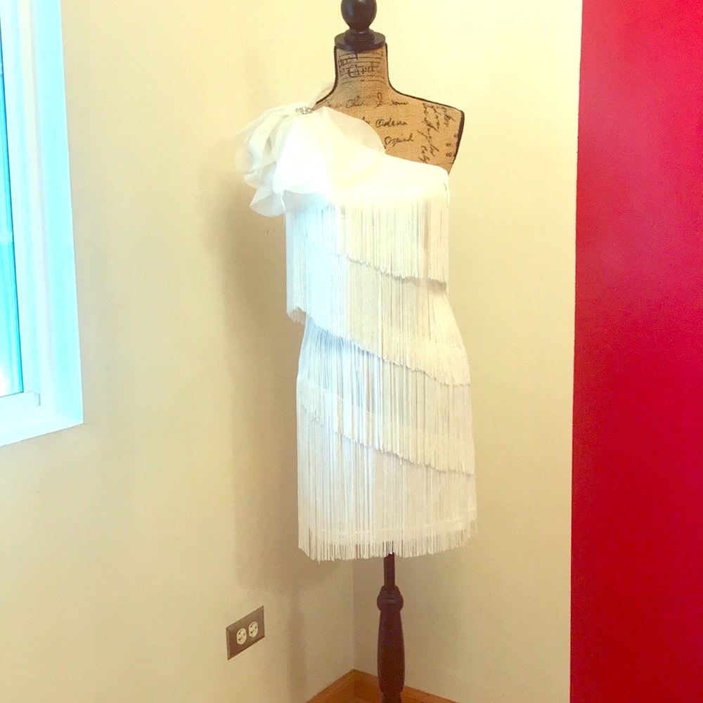 Short wedding dress